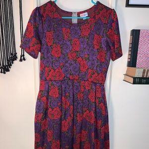 🍍EUC LuLaRoe Red & Purple Floral Amelia Dress Size Large